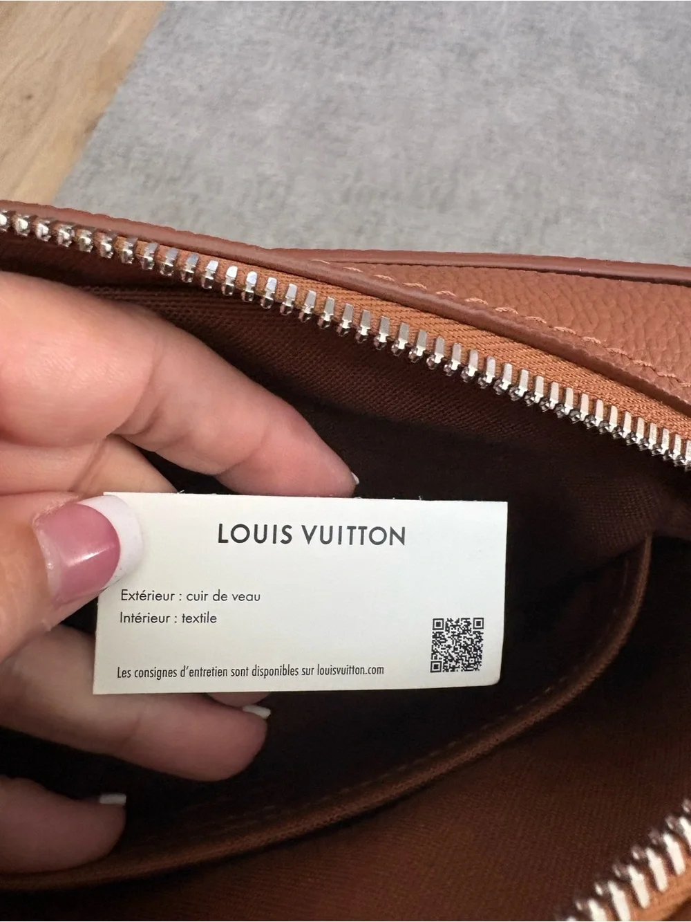 Louis Vuitton Boarding Messenger bag